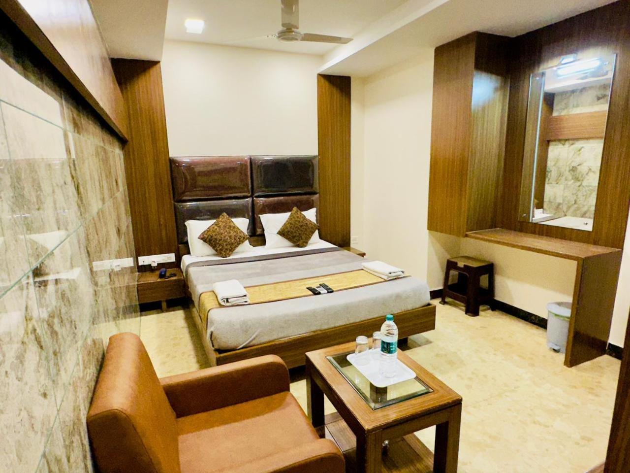 Sheraton Grande At Puratchi Thalaivar Dr Mgr Railway Station Chennai