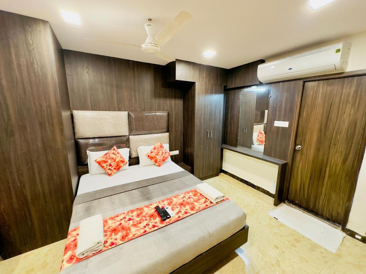 Sheraton Grande At Puratchi Thalaivar Dr Mgr Railway Station 3* Chennai